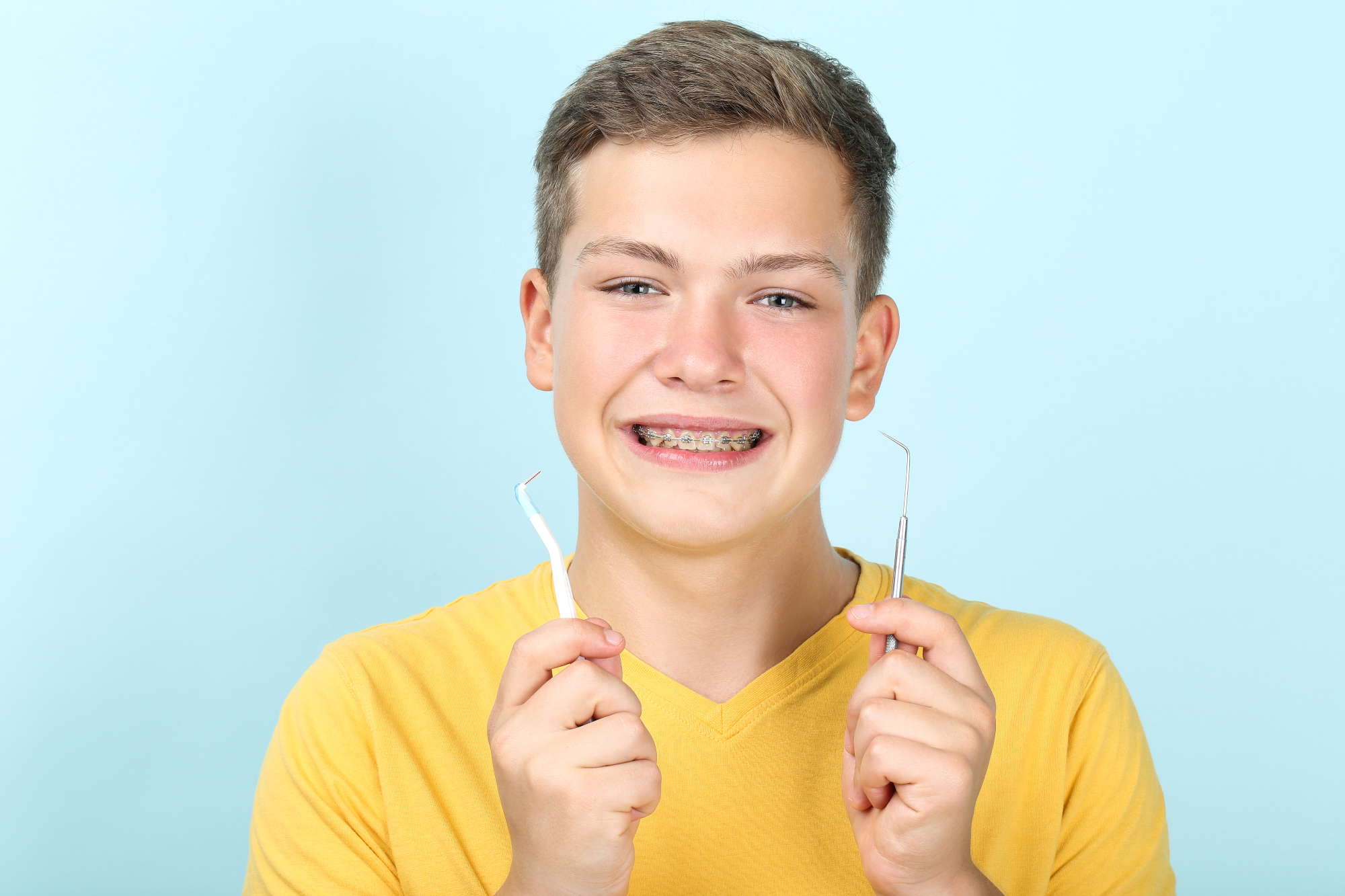 Zakaj bi se na stara leta odločali za zobni aparat