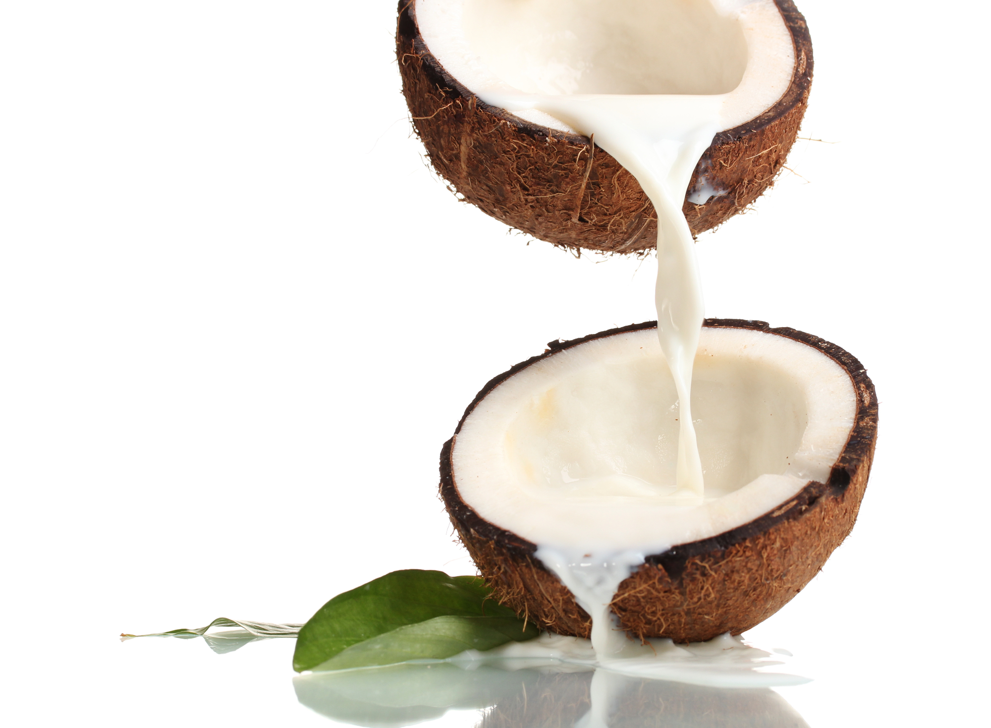 Nikoli ne bi pomislila na kokosovo mleko, da lahko pomaga k boljšemu okusi konopljinih proteinov
